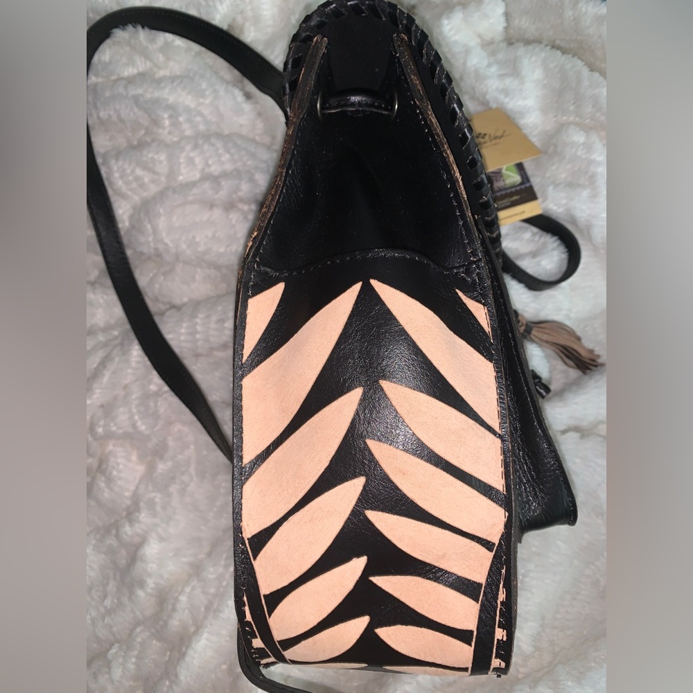 PATRICA NASH BACKPACK ๐ - Picture 3 of 9